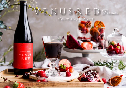 VENUS RE'D Premier